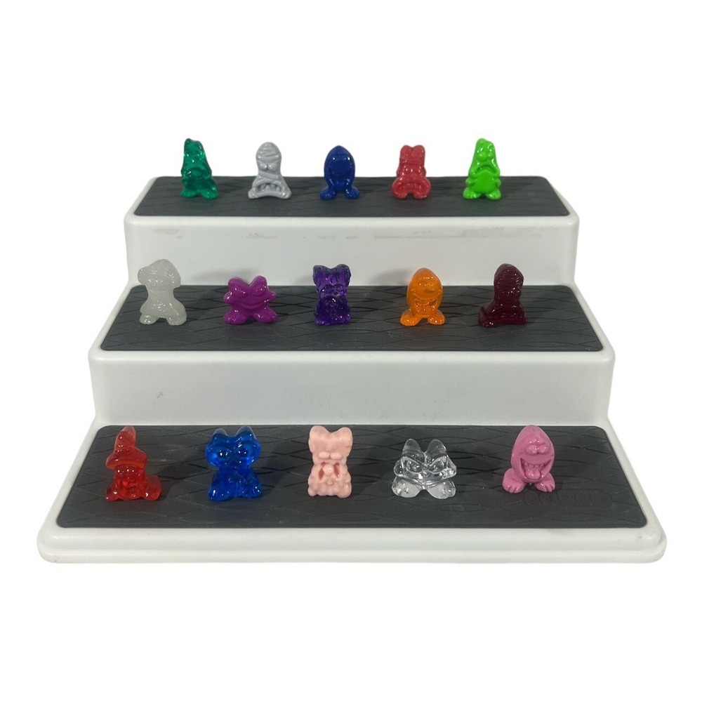 Gogos Crazy Bones: Classic Series Aliens lot 15 Translucent GITD